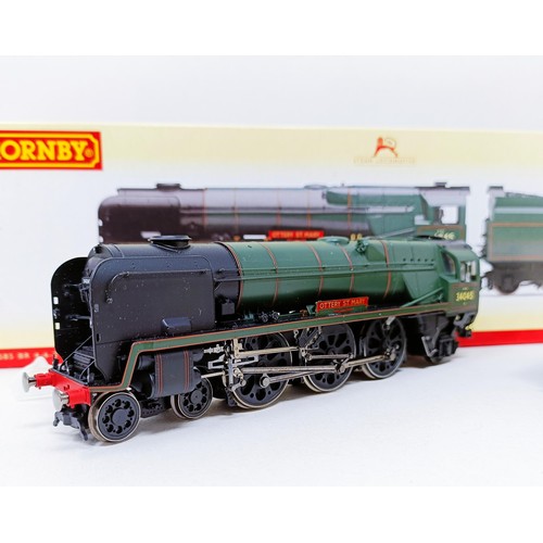 53 - A Hornby OO gauge 4-6-2 locomotive and tender, No R2585, boxed Provenance: Deceased single owner col... 