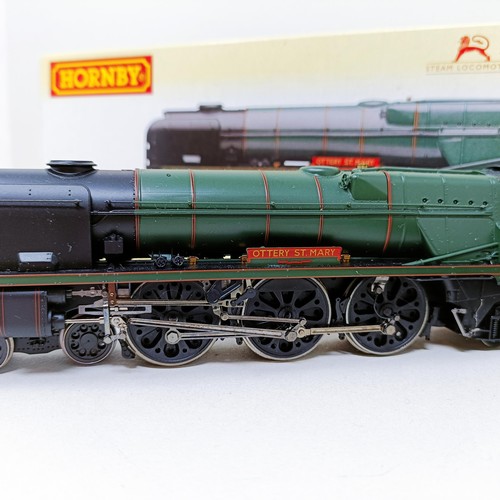 53 - A Hornby OO gauge 4-6-2 locomotive and tender, No R2585, boxed Provenance: Deceased single owner col... 