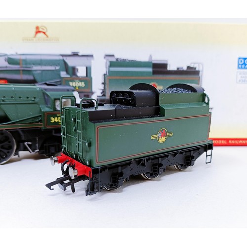 53 - A Hornby OO gauge 4-6-2 locomotive and tender, No R2585, boxed Provenance: Deceased single owner col... 