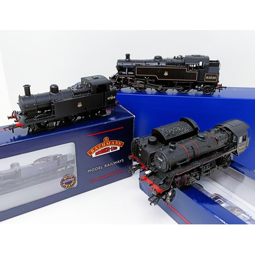 54 - A Bachmann OO gauge 0-6-0 locomotive, No 32-226, No 31-975A, No 32-953DC (3)
Provenance: Deceased si... 