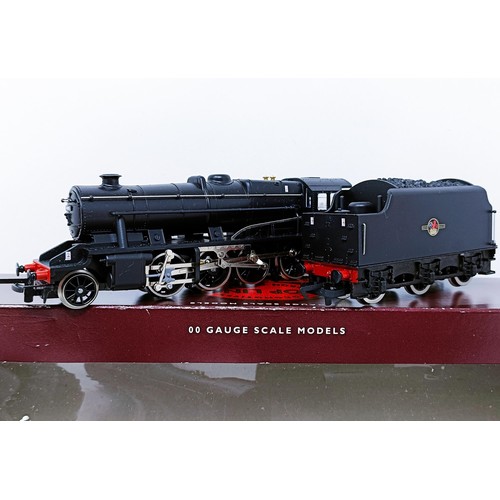 55 - A Hornby OO gauge 4-4-0 locomotive and tender, No R317, R265, R2005, all boxed (3)
Provenance: Decea... 