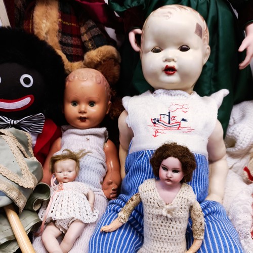 85 - Assorted 20th century dolls, and teddy bears (2 boxes)