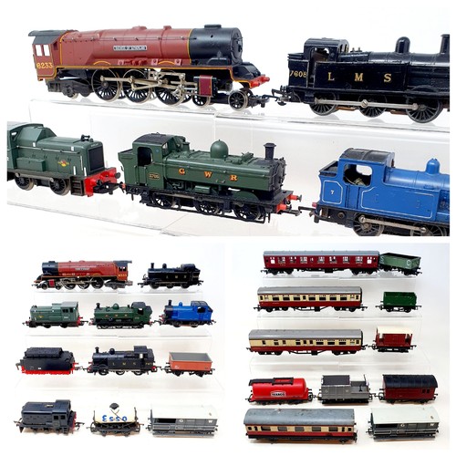 74 - An OO gauge 0-6-0 locomotive, assorted other locomotives, carriages, and related items (box)