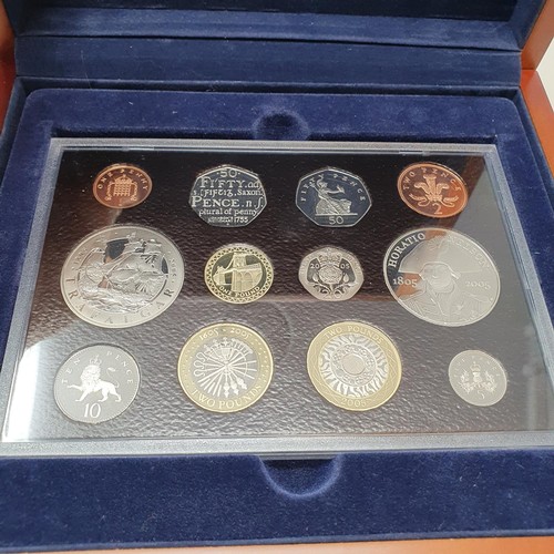 222 - A Royal Mint Executive Proof collection, 2007, and another 2005, both cased (2)