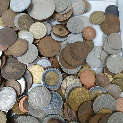 220 - Assorted coins