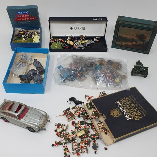 112 - Assorted toy soldiers and other toys (box)