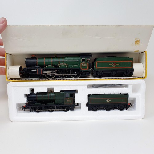 81 - A Wrenn OO gauge 4-6-0 locomotive and tender, No 2221, and a Bachmann 0-6-0 locomotive and tender, N... 