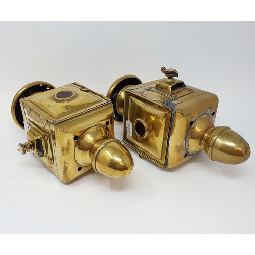 135 - A pair of early 20th century Besnard brass sidelamps, converted to electricity, 31 cm high