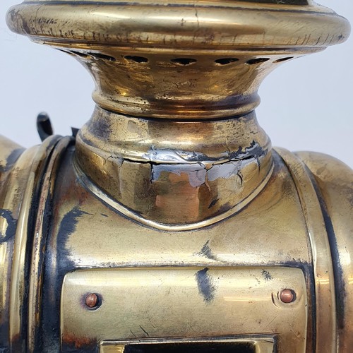 141 - An early 20th century Phare SantyGan brass oil sidelamp, lens cracked, 26 cm high