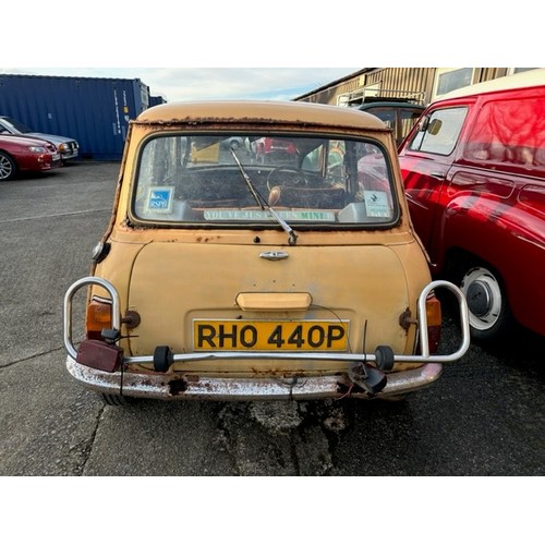 22 - 1976 Mini Clubman 1275 GT
Registration number RHO 440P
Chassis number XE2D2-316484A
Engine number 11... 