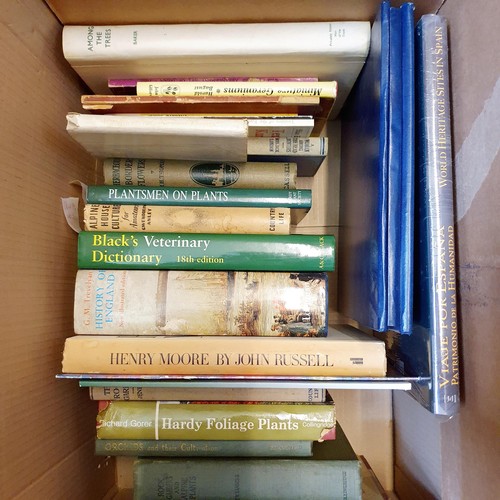 600 - Assorted books (8 boxes)