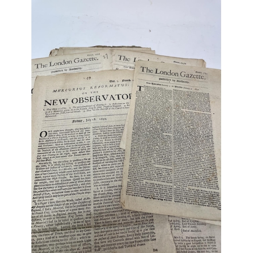 620 - New Observator Newspaper, dated Friday July 18th 1690, and assorted other newspapers of a similar da... 