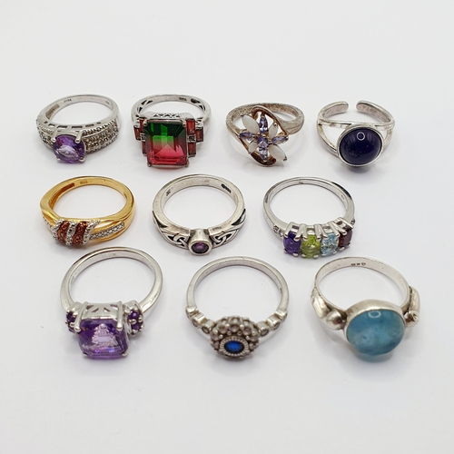 32 - Assorted dress rings