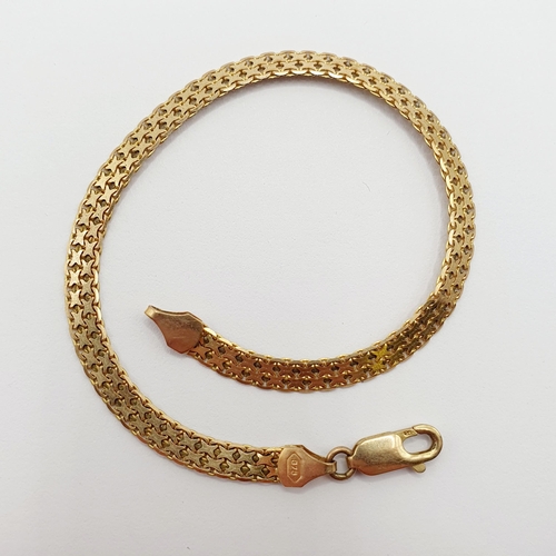 78 - A 9ct gold bracelet, 3.9 g  Provenance: From a large single owner collection of jewellery consigned ... 