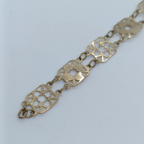 135 - A 9ct gold bracelet, 4.3 g  Provenance: From a large single owner collection of jewellery consigned ... 