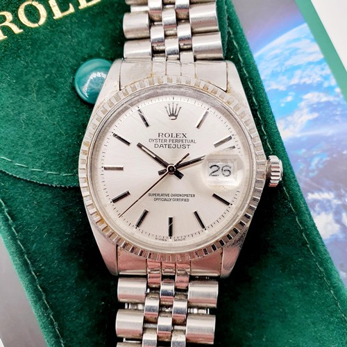 463 - A gentleman's stainless steel Rolex Oyster Perpetual Datejust, with Rolex bag and paperwork
Provenan... 