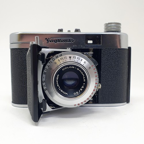 38 - A Voigtlander Vito CSR camera, and a Voigtlander Vito IIa camera (2)
Provenance: From a single owner... 