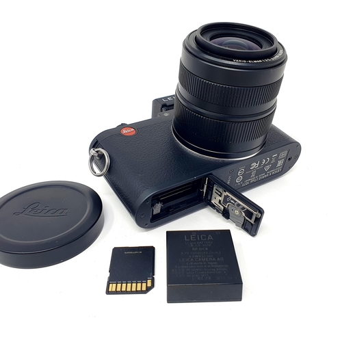 55 - A Leica X Vario digital camera, No. 4708118, with an Elmar 1:3.5 - 6.4 / 18 - 46 lens
Provenance: Fr... 