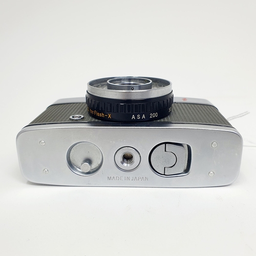 56 - A Olympus Pen EE camera
Provenance: From a single owner collection