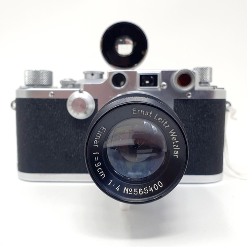 63 - A Leica IIIC Chrome camera, No 492672