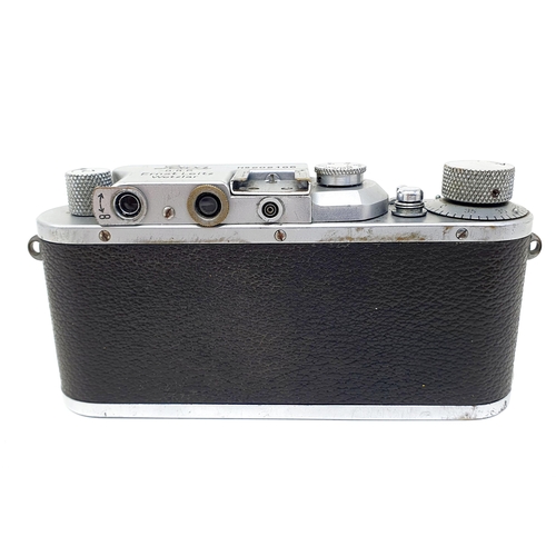 64 - A Leica IIIA Chrome camera, No 202106