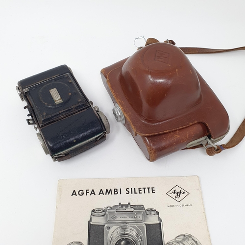 89 - An Agfa Ambi Silette camera, with a manual, in a carrycase and a Jubilette camera (2)