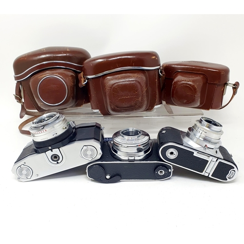 101 - A Voigtlanger Vito B camera, a Kodak Retinette IB camera and a Zeiss Ikon Condaflex camera (3)
