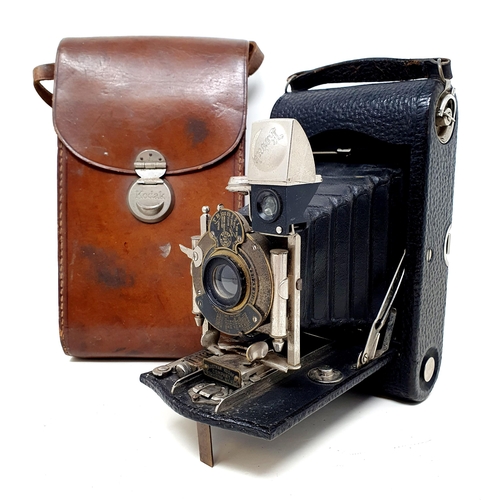124 - A Kodak bellows camera, and three others (4)