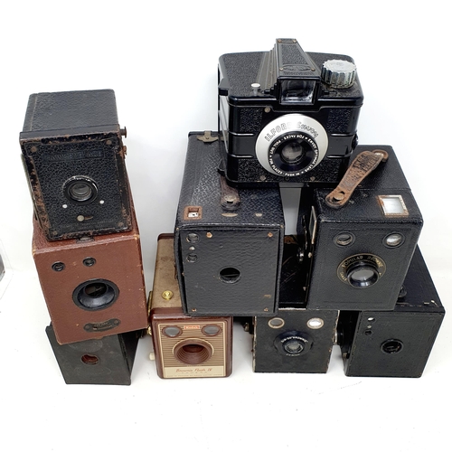 128 - An Ilford Envoy camera, boxed, and assorted boxed cameras (box)