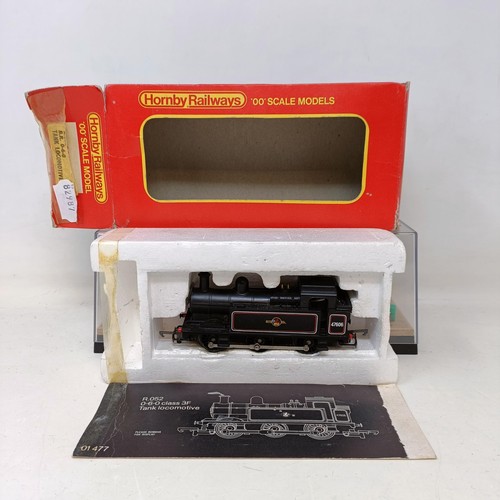 212 - A Hornby OO gauge 4-0-4 locomotive and trailer No. R157, R074, R761, R052 and R041, all boxed, and a... 