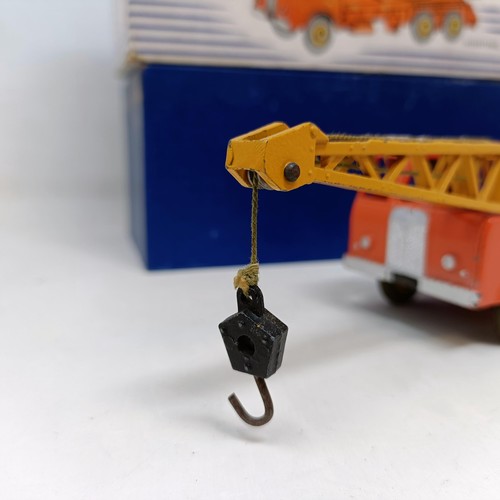 235 - A Dinky Supertoys 20-ton Lorry Mounted Crane No. 972, No. 660, No. 622, No. 651, No. 676, No. 692, N... 