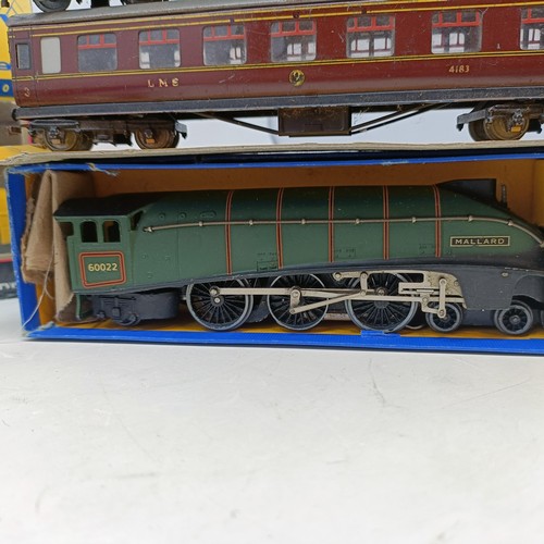 239 - A Hornby-Dublo OO gauge 4-6-2 locomotive, No 31001/1, boxed, a 0-6-2 locomotive, No 3217, boxed, and... 