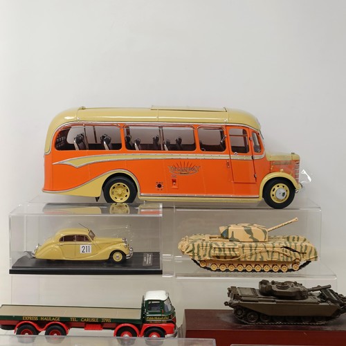 245 - A Chinese Sun Star model of a Yelloway bus, assorted other models and model tanks (box)