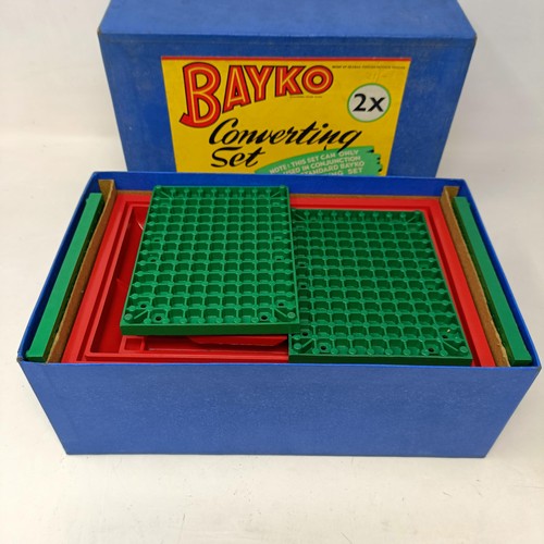 262 - A Bayco building set No. OX, two other Bayco building sets and a small collection of zoo animals (bo... 