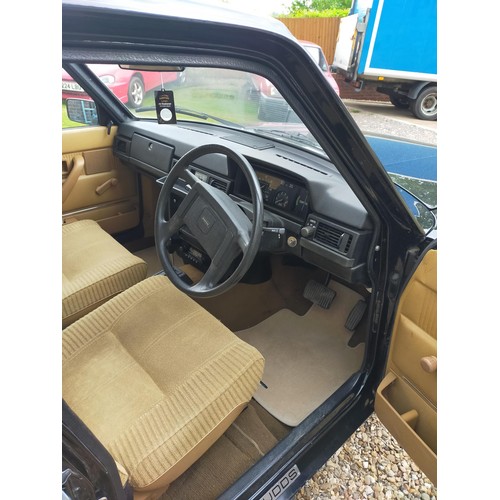 35 - 1980 Volvo 244 DL
Being sold without reserve
Registration number BCG 594V
Chassis number 0561231
Eng... 