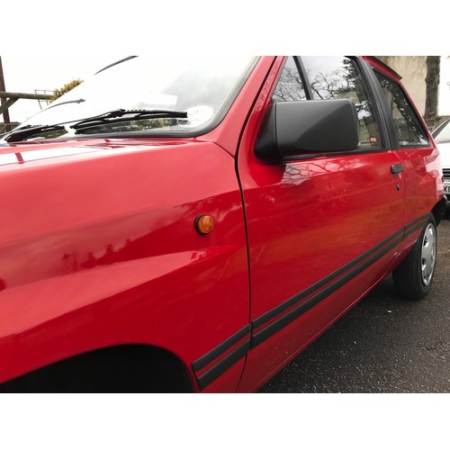 61 - 1992 Vauxhall Nova Merit
Registration number J293 EYA
Red with a grey interior
Just over 35,000 reco... 