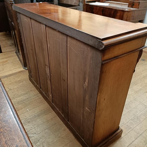 989 - A 19th century mahogany bookcase, with adjustable shelves, 140 cm wide