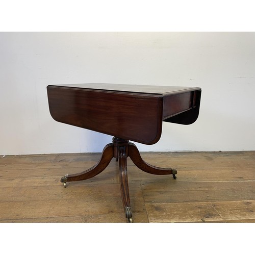 954 - A mahogany Pembroke table, 92 cm wide