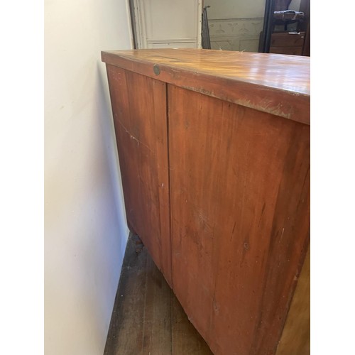 936 - A late Victorian mahogany bow front chest, having two short and three long drawers, 119 cm wide