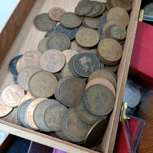 407 - Assorted commemorative crowns, world coins, and a small group of cigarette cards