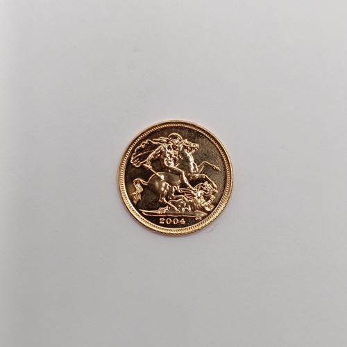 392 - A Queen Elizabeth II half sovereign, 2004