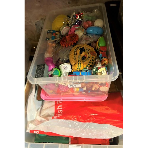 760 - A sewing box, assorted pictures, costume jewellery and other items (qty)