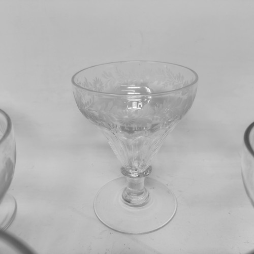 810 - A pair of 19th century glass rummers, and assorted other glassware (box)