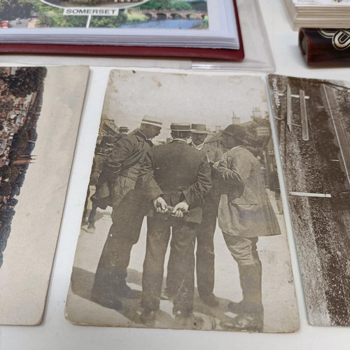 816 - Assorted postcards, cigarette cards, and stereoscope cards (box)