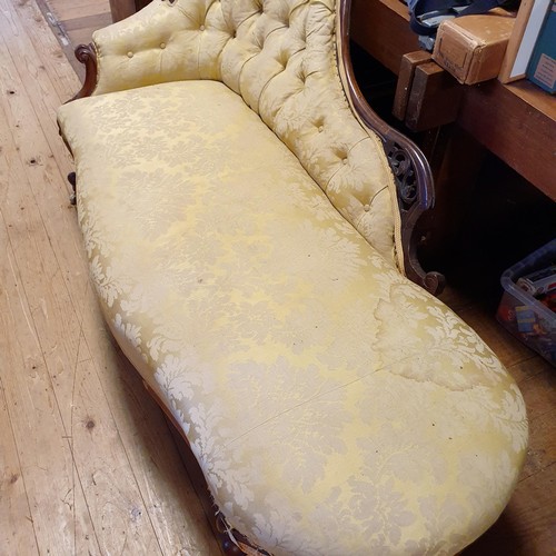 893 - A 19th century walnut framed chaise longue, 175 cm wide