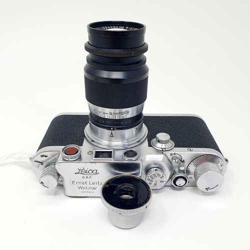 693 - A Leica IIIC Chrome camera, No 492672