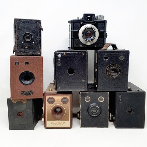 616 - An Ensign bellows camera, an Art Deco Agfa bellows camera, a Kodak bellows camera, an Ensign-Special... 