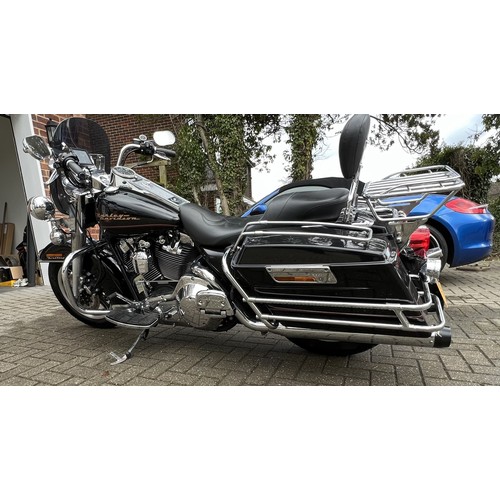 2001 Harley Davidson Road King FLHR Registration number Y279