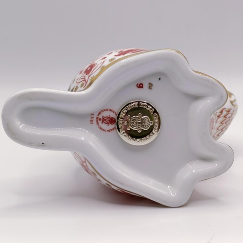 635 - A Royal Crown Derby paperweight, Humming Bird, 10 cm high, boxed and a Beaver, 8 cm high, boxed (2) ... 