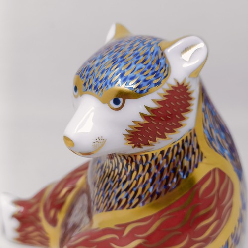 644 - A Royal Crown Derby paperweight, Honey Bear, 11 cm high, boxed, and a cockerel, 9 cm high, boxed (2)... 